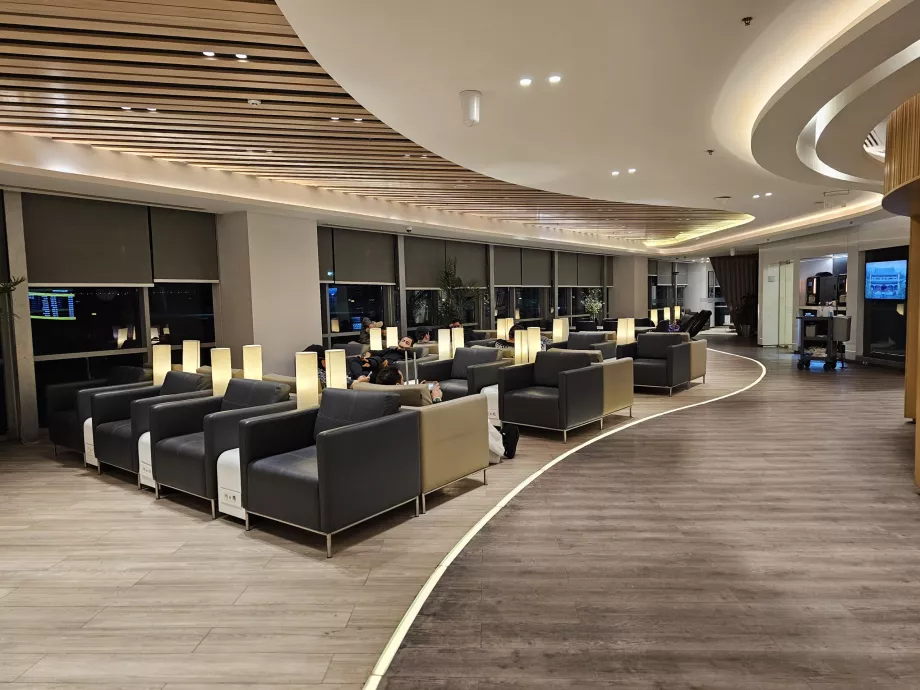 Ahlein Lounge, ambianța generală