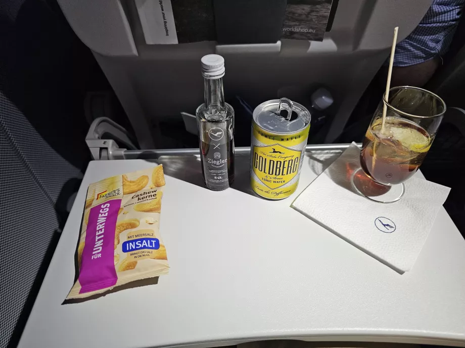 Cocktail de nuci și Avionic