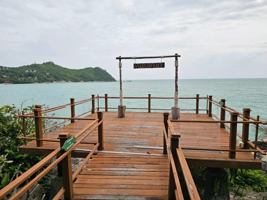 Chei cu vedere la mare