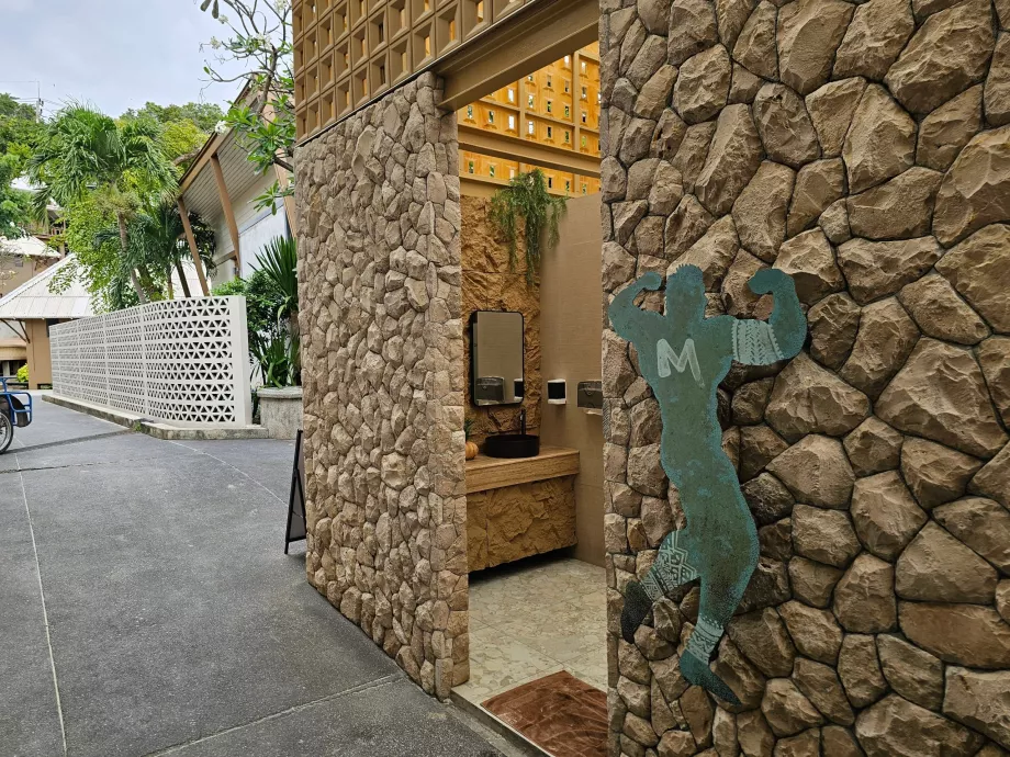 Rin Nai Beach, toalete gratuite