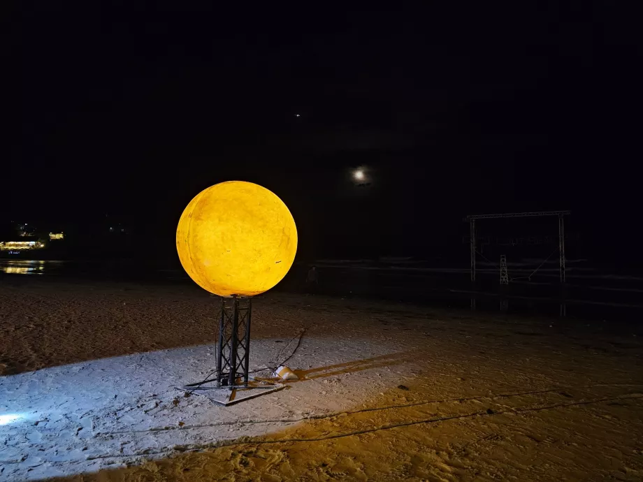 Petrecere cu lună plină