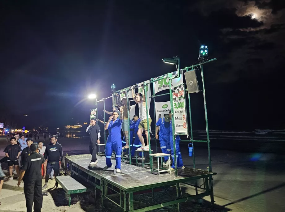 Petrecere cu lună plină