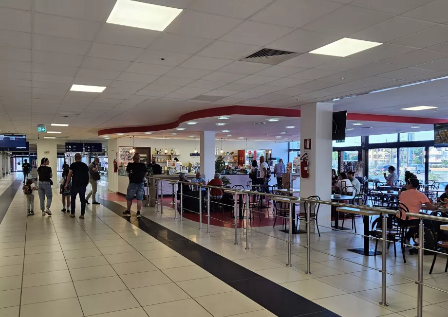 Restaurant în landside, Aeroportul Rimini