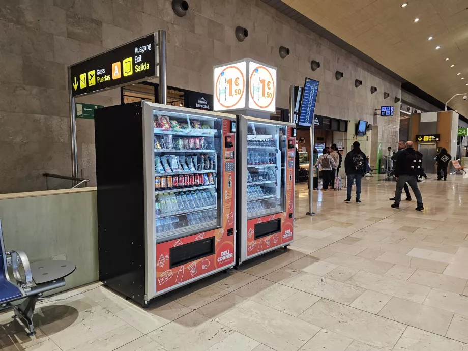 Distribuitoare automate cu apă pentru 1,50 €