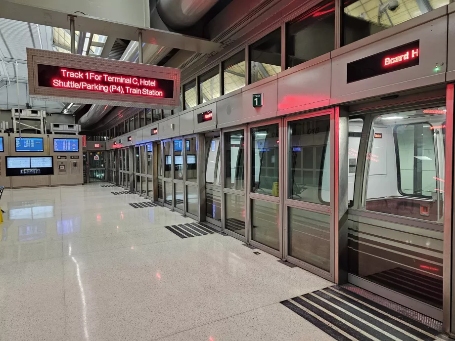Stații Airtrain