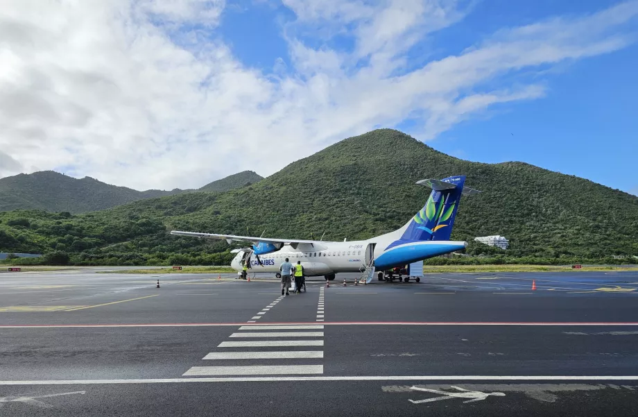 sosire de la aeroportul SFG