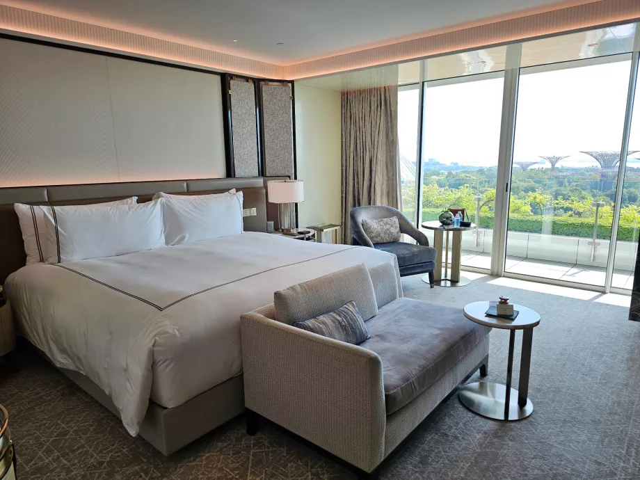 Cameră cu balcon și vedere