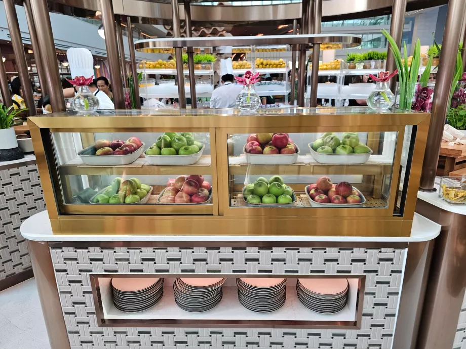 Mic dejun la restaurantul Rise