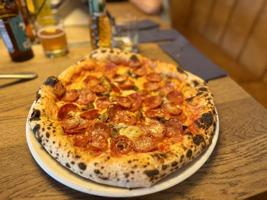 Pizza din cuptor
