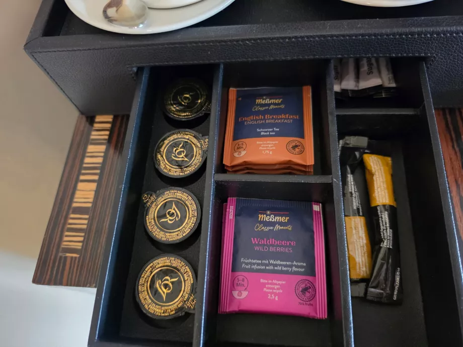 Ceaiuri și cafea instant