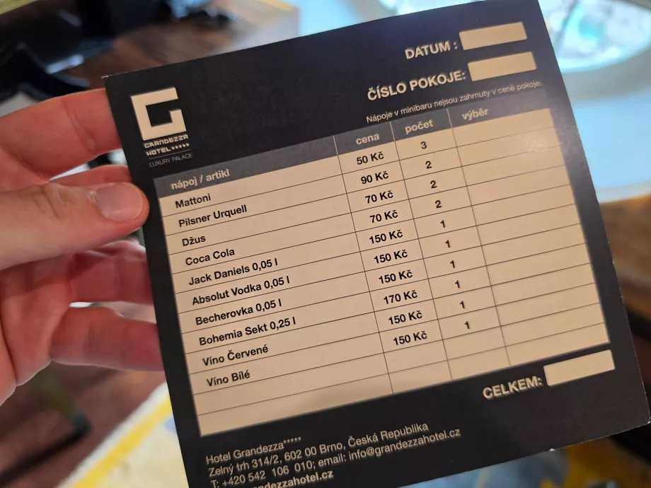 Lista de prețuri pentru minibar (identică pentru toate tipurile de camere)