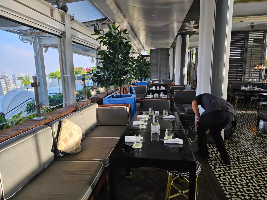 Mic dejun în Spago Bar