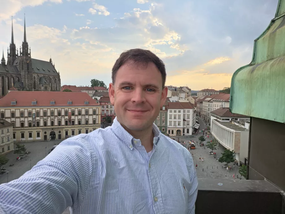 Eu pe balconul din turn