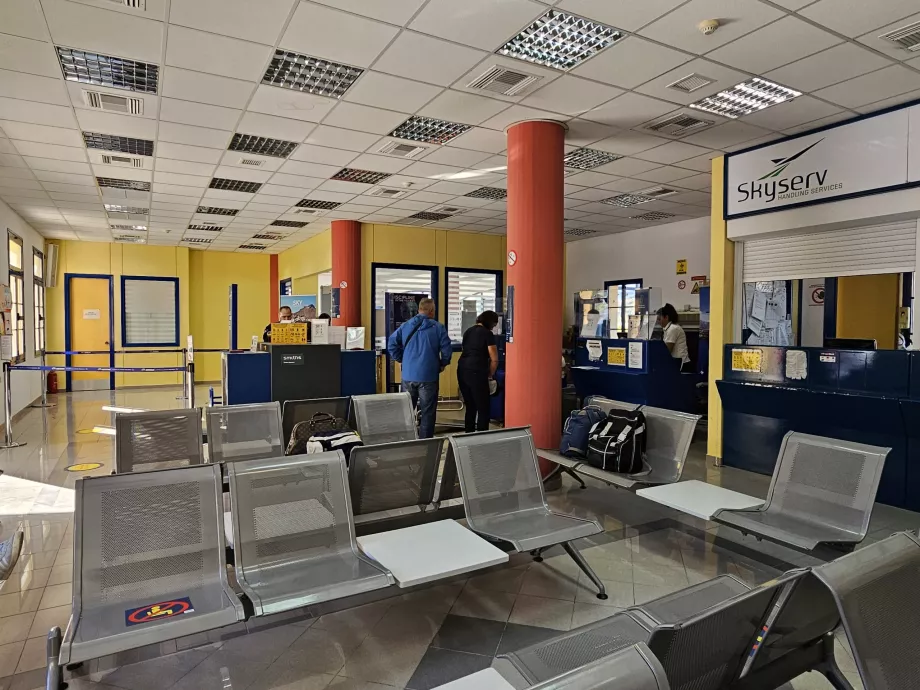 Ghișee de check-in și control de securitate, Aeroportul Leros