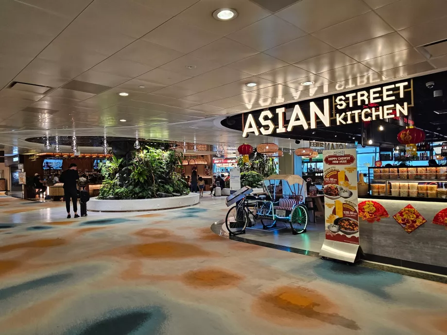 Restaurant, Terminalul 2, zona de tranzit