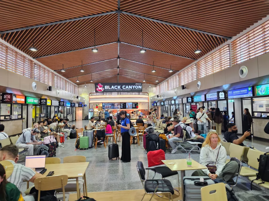 Terminal de transport terestru