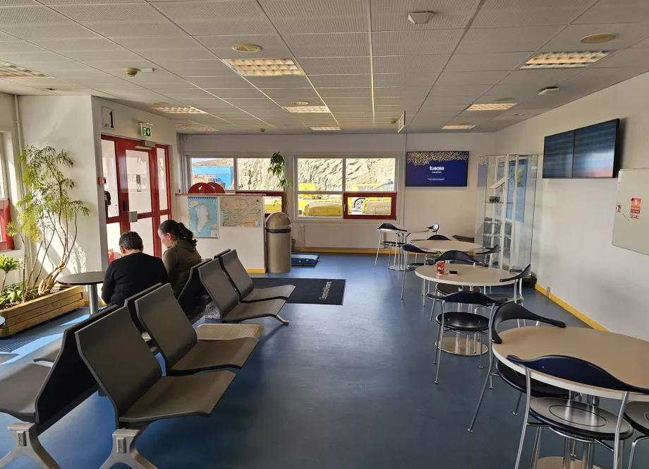 Terminalul Aeroportului Sisimiut