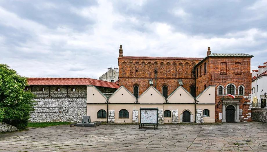Sinagoga Veche, Foto: Jeremiah Z. Cockroach, Wikimedia Commons, CC BY-SA 4.0