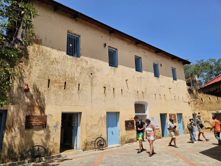 Prison Island, clădirea închisorii