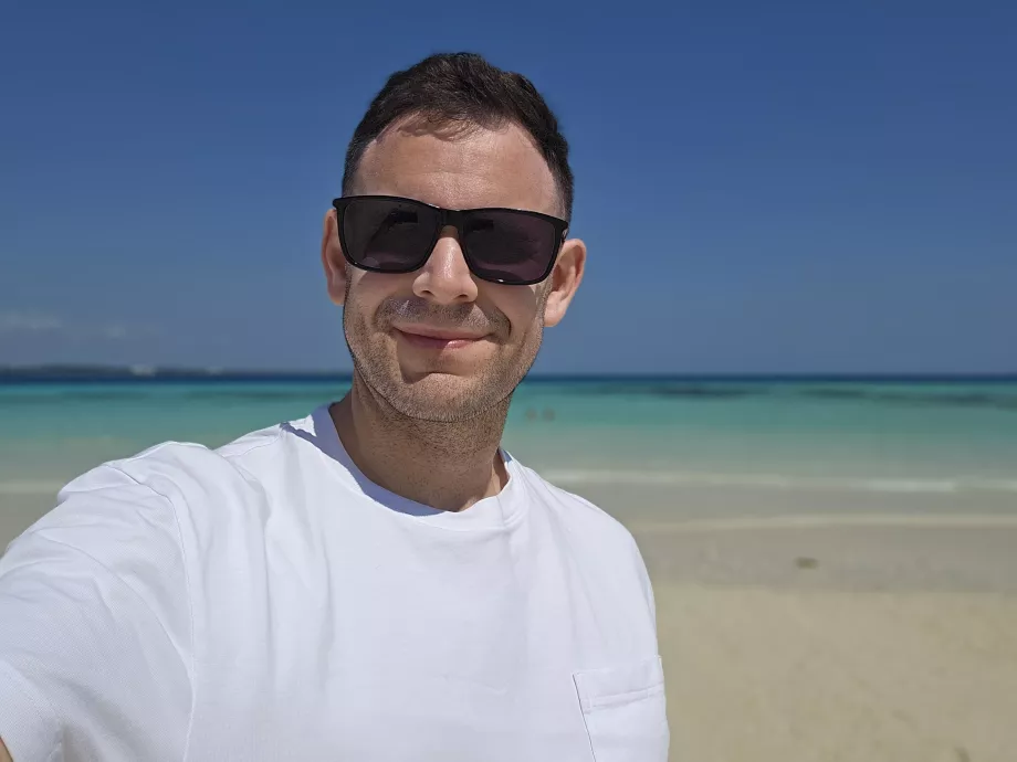Eu pe bancul de nisip Nakupenda