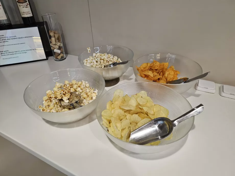 Chipsuri și popcorn