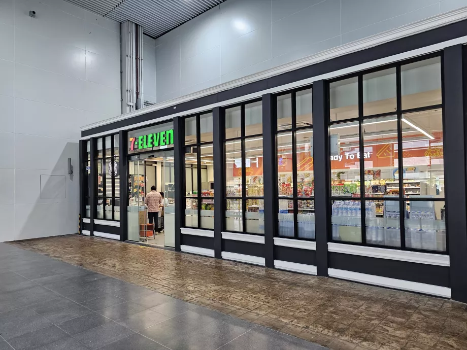 7-Eleven, zonă publică, terminal internațional