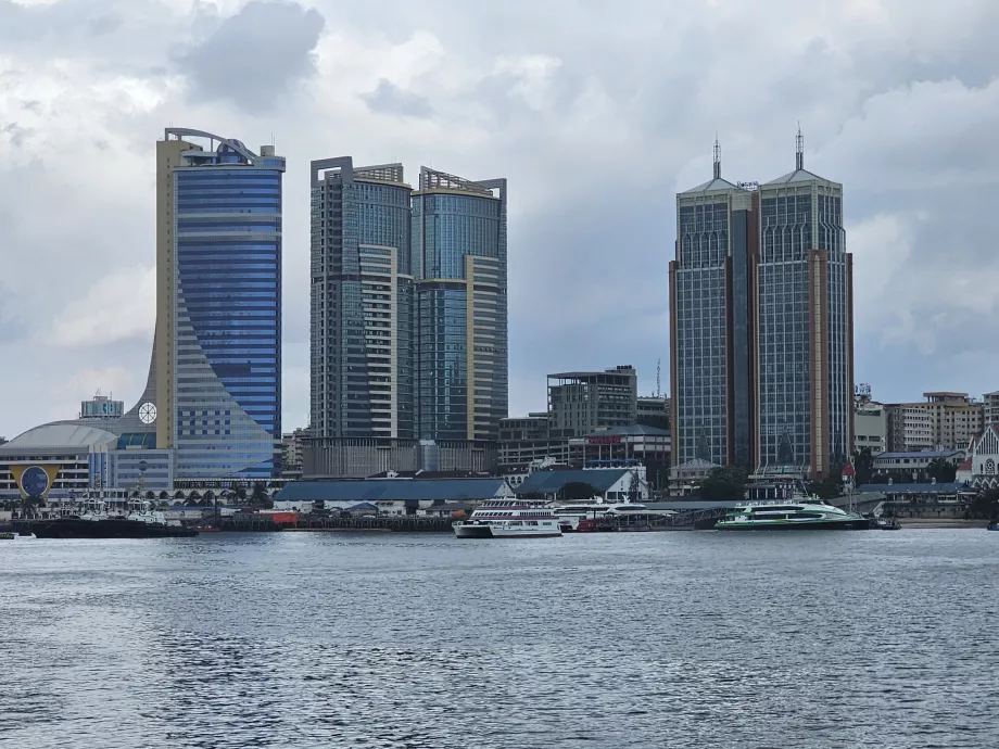 Centrul modern al orașului Dar es Salaam