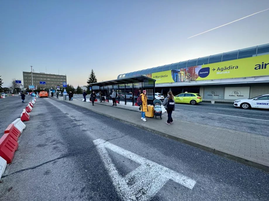 Stație autobuz aeroport Riga RIX