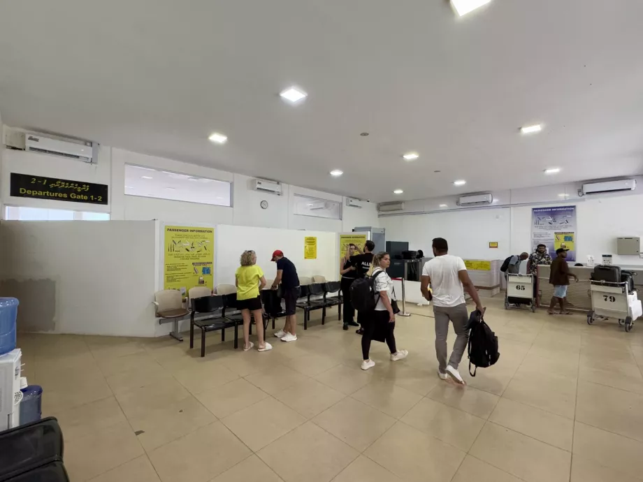 Plecări și check-in Kooddoo GKK
