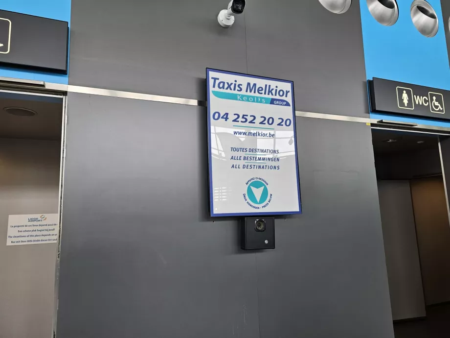 Număr de telefon pentru taxi