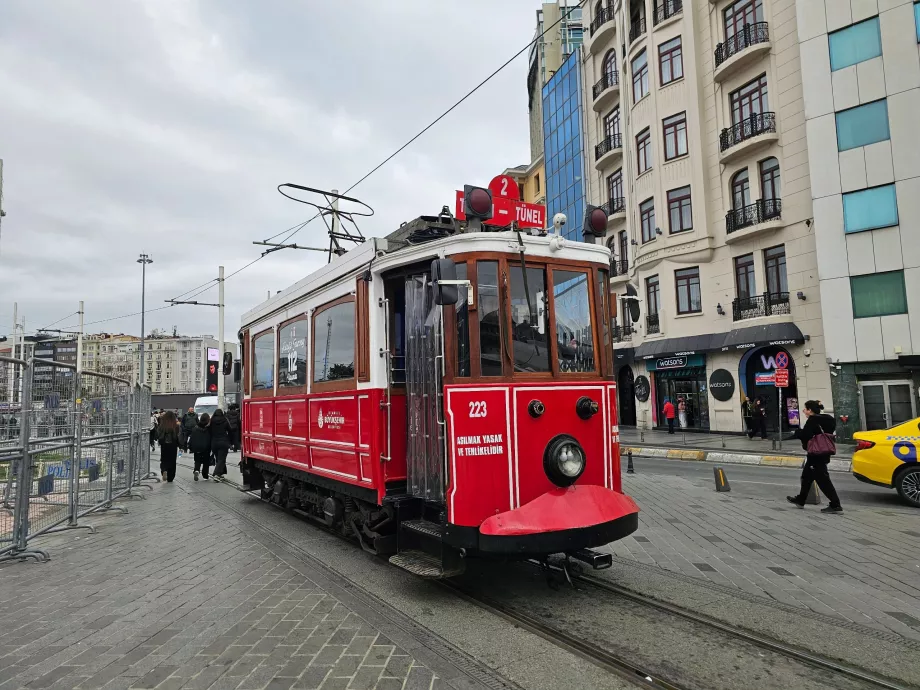 Taksim istoric - Tramvaiul Tünel