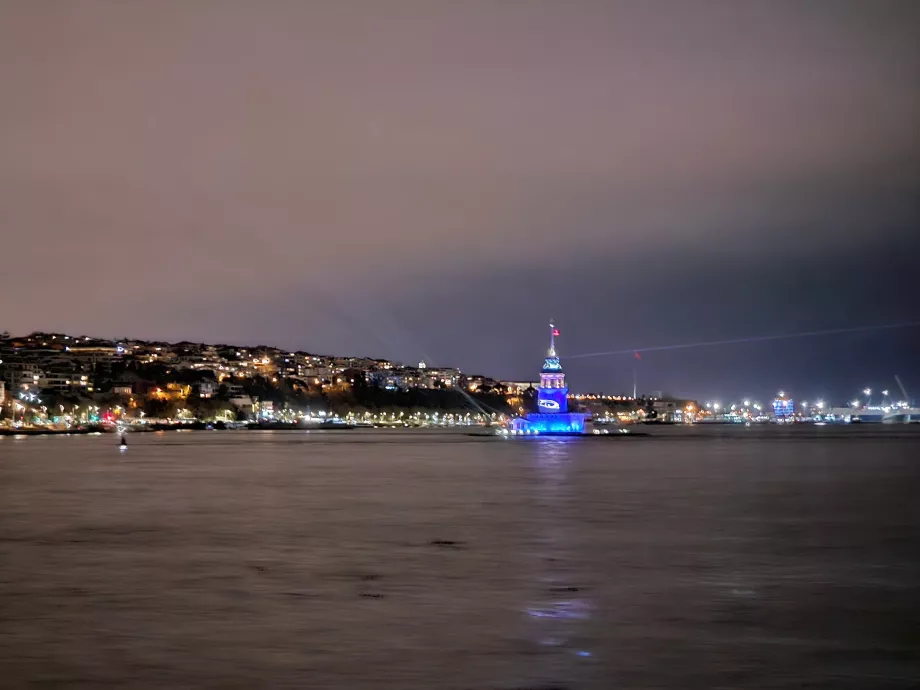 Croazieră de noapte cu feribotul