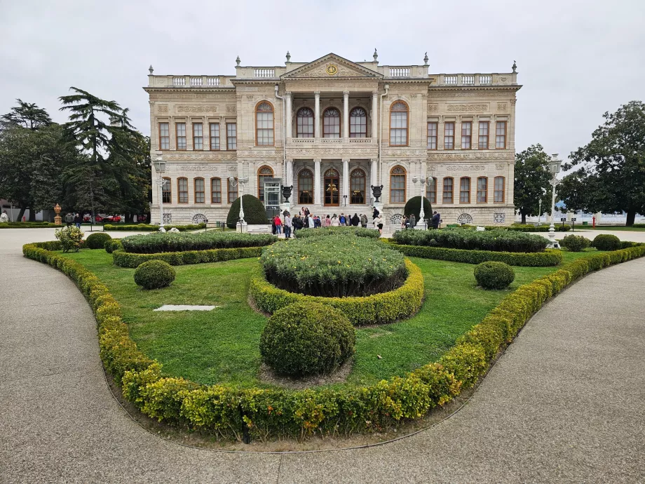 Palatul Dolmabahce