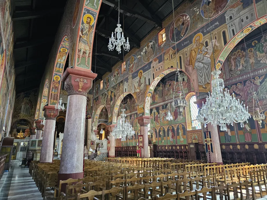 Biserica Evangelismos, interior