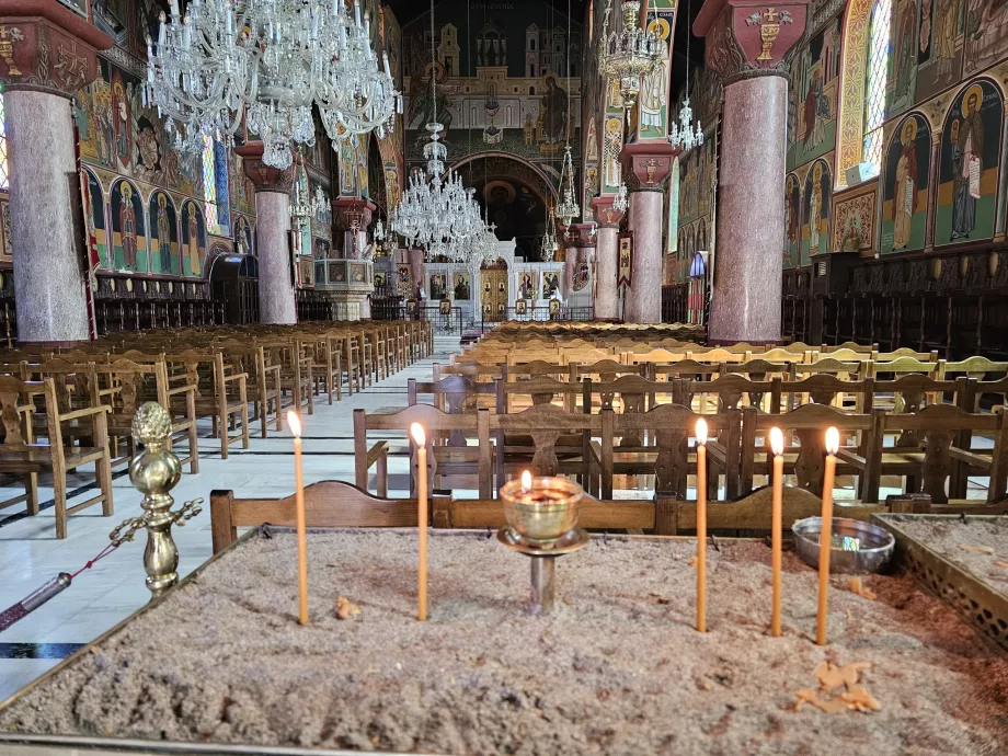 Biserica Evangelismos, interior