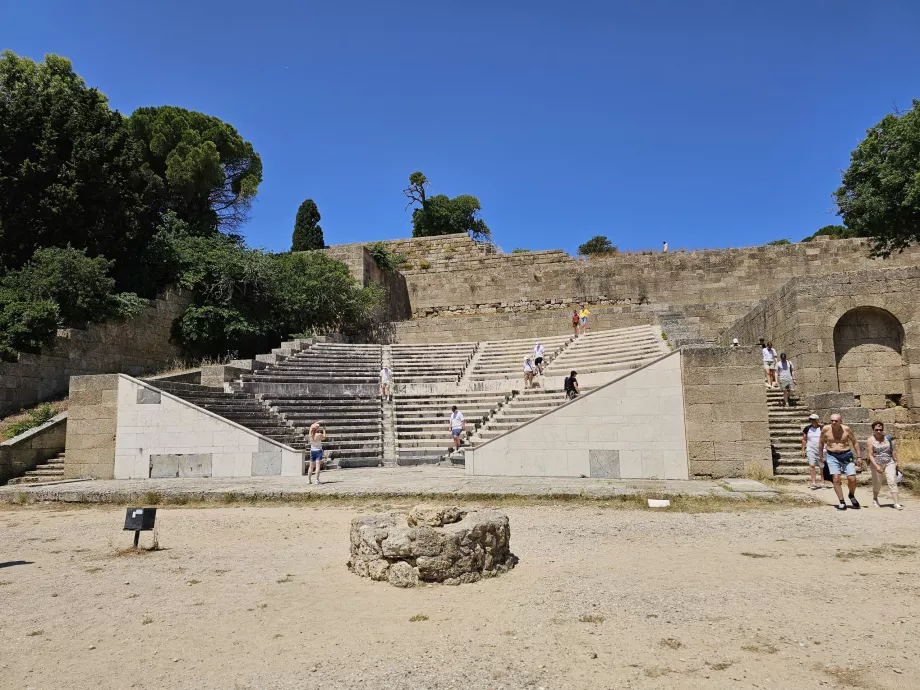 Acropola din Rodos, amfiteatru