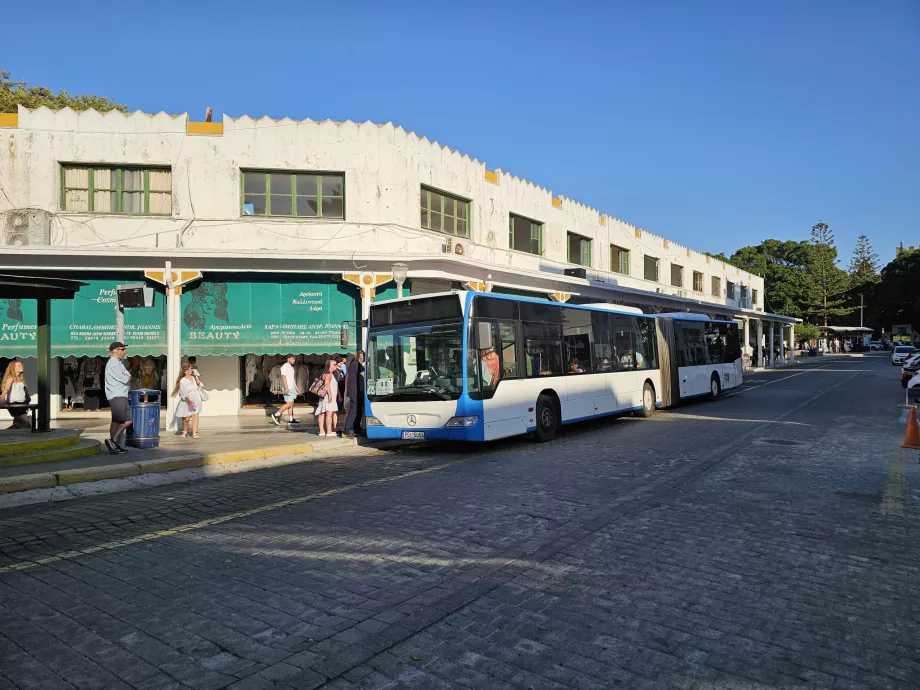 Stația de autobuz Rhodes