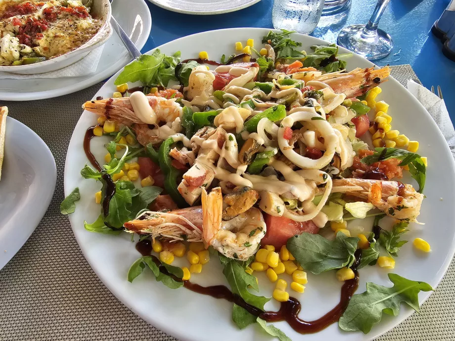 Salată de fructe de mare