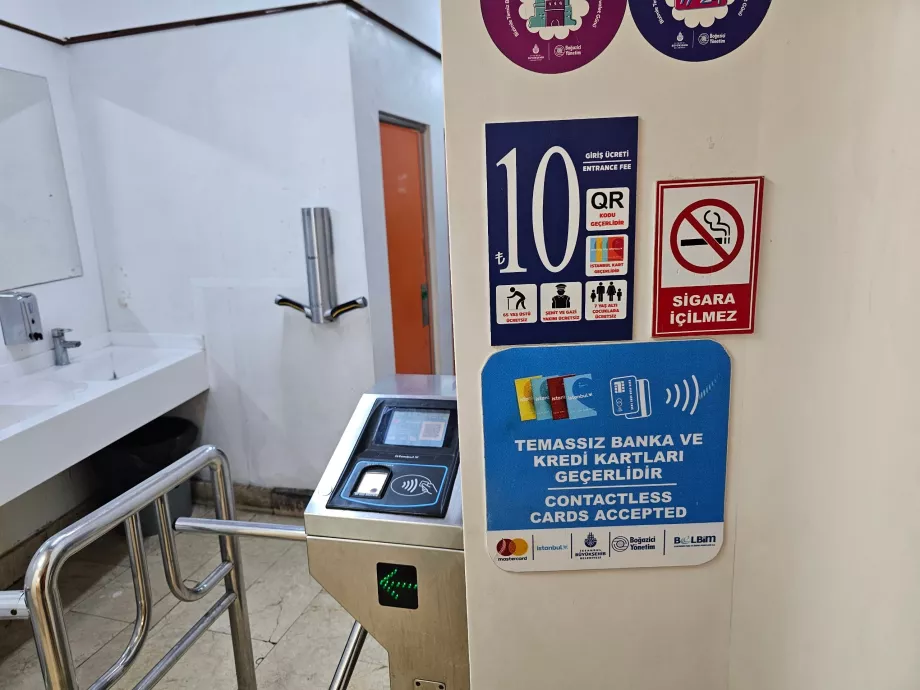 Toalete în Marele Bazar