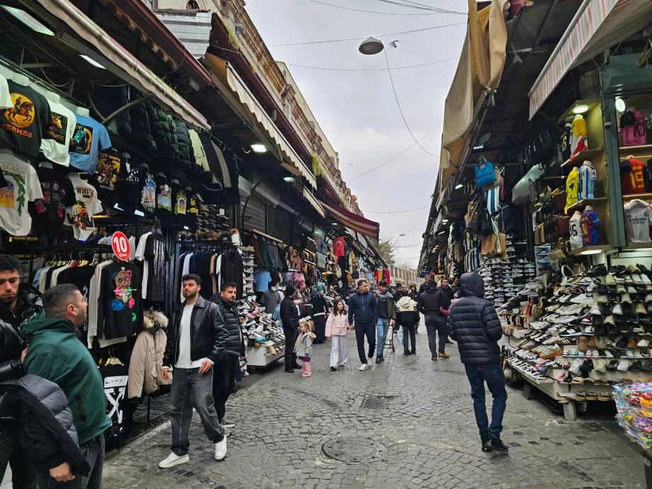 Stradă laterală lângă Marele Bazar