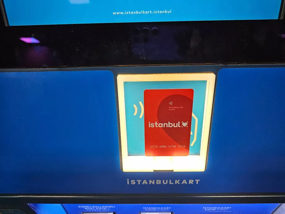 Mașină de reîncărcat IstanbulKart