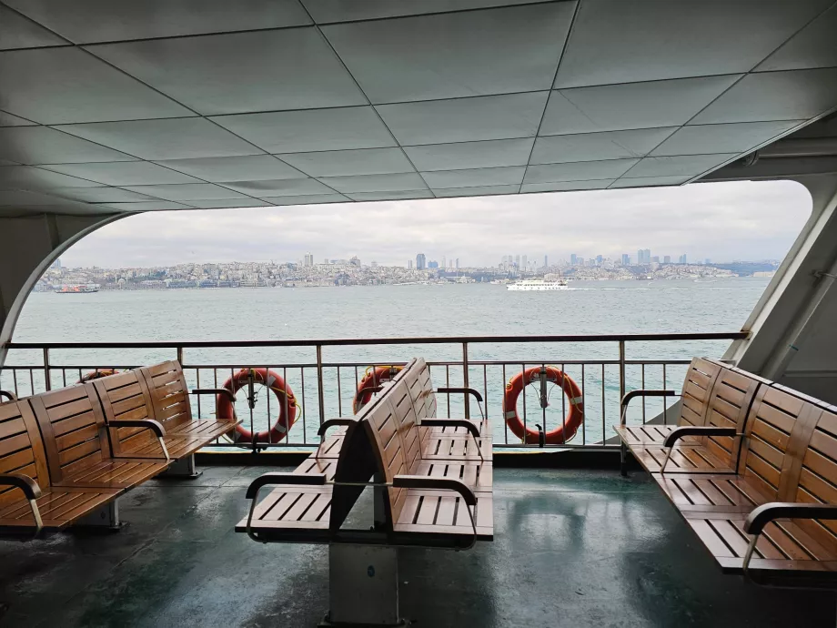 Punte exterioară pe feribot