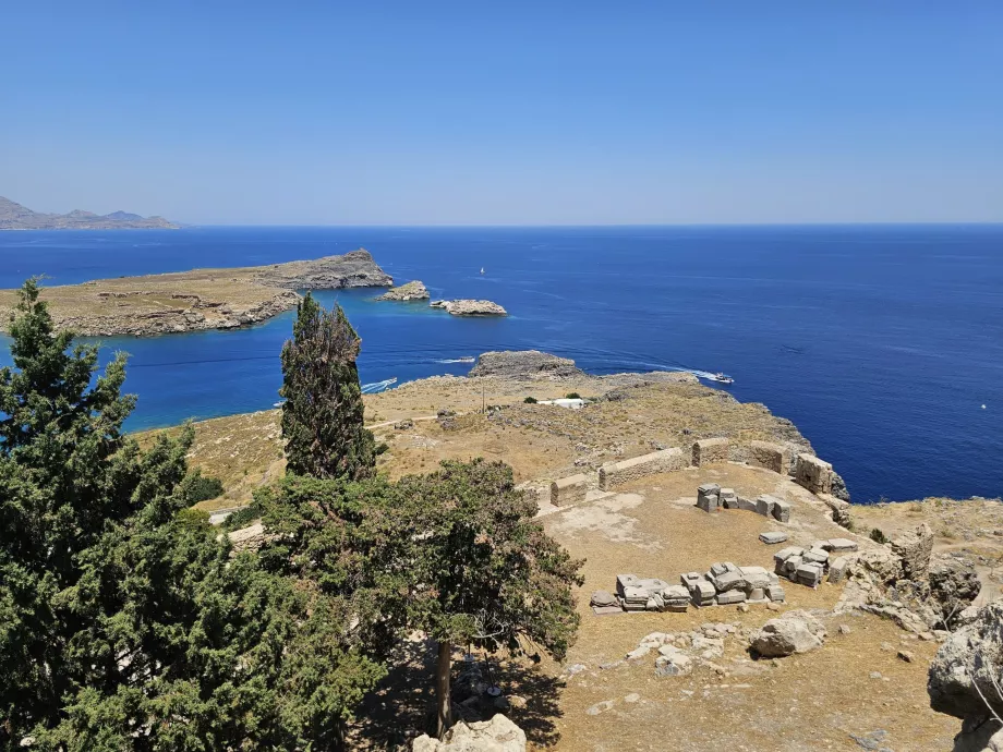 Vedere la mare de pe acropola din Lindos