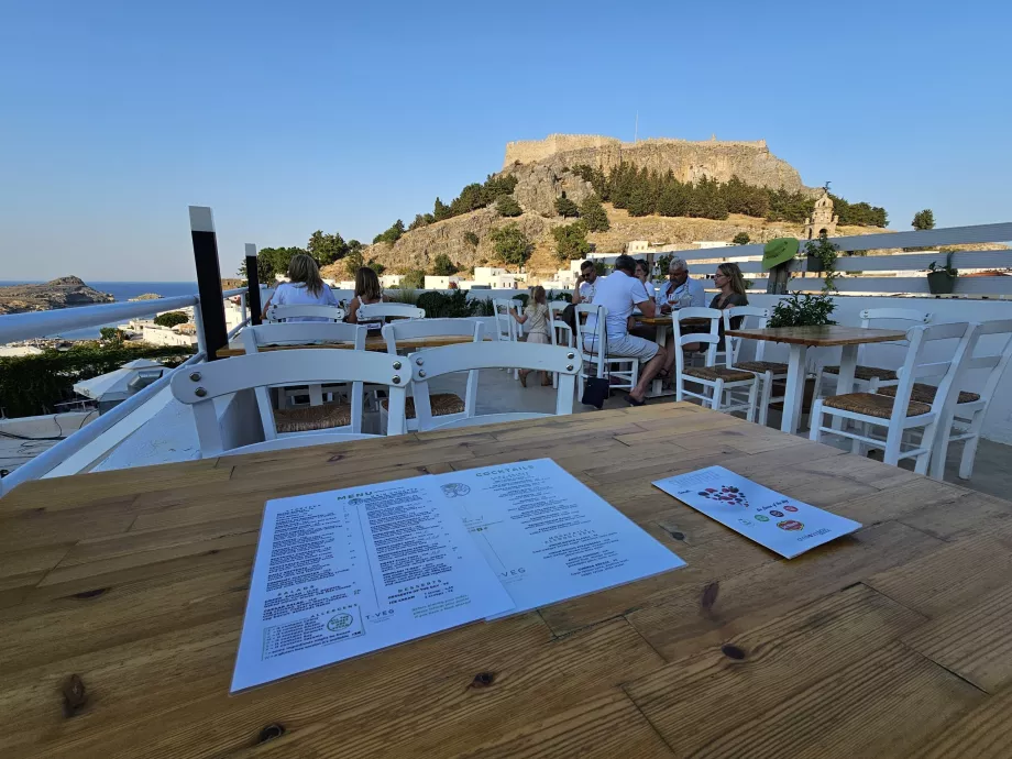 Restaurant pe acoperiș Lindos