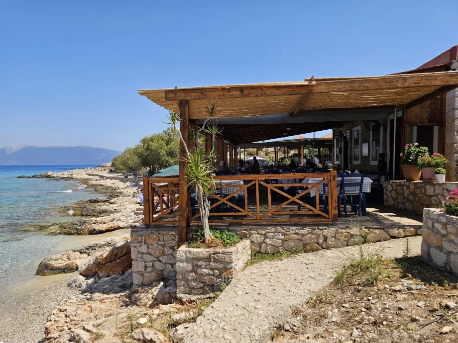 Restaurant la plaja Ftenagia