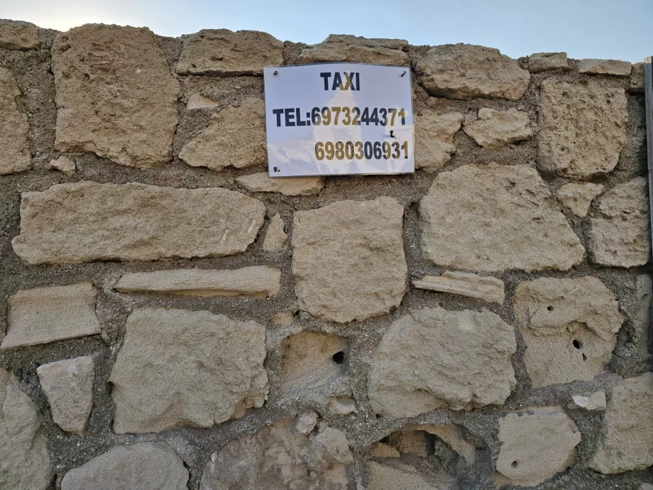 Număr de telefon pentru taxi