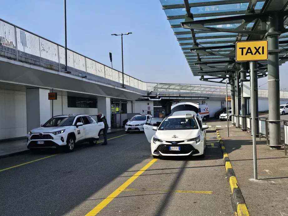 Stație de taxi
