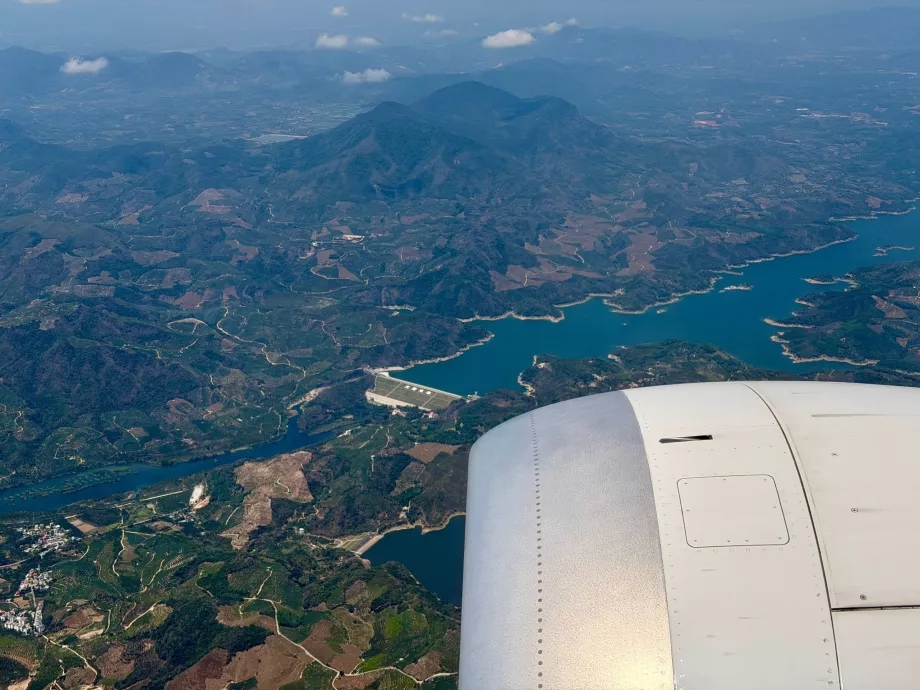 Înainte de aterizarea în Hainan