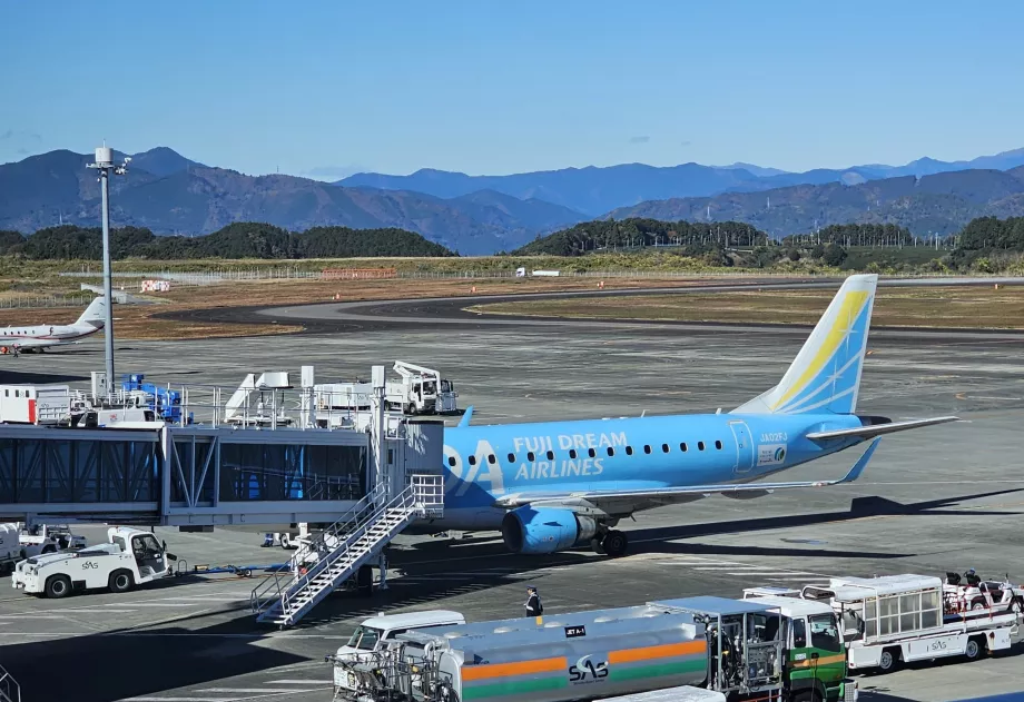 Aeronava Blue Fuji Dream Airlines