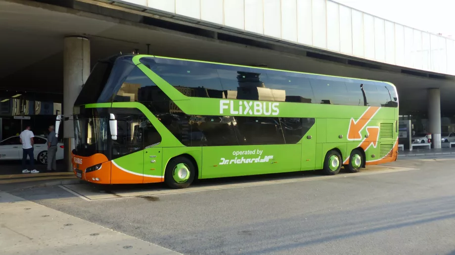 Flixbus la Aeroportul Viena